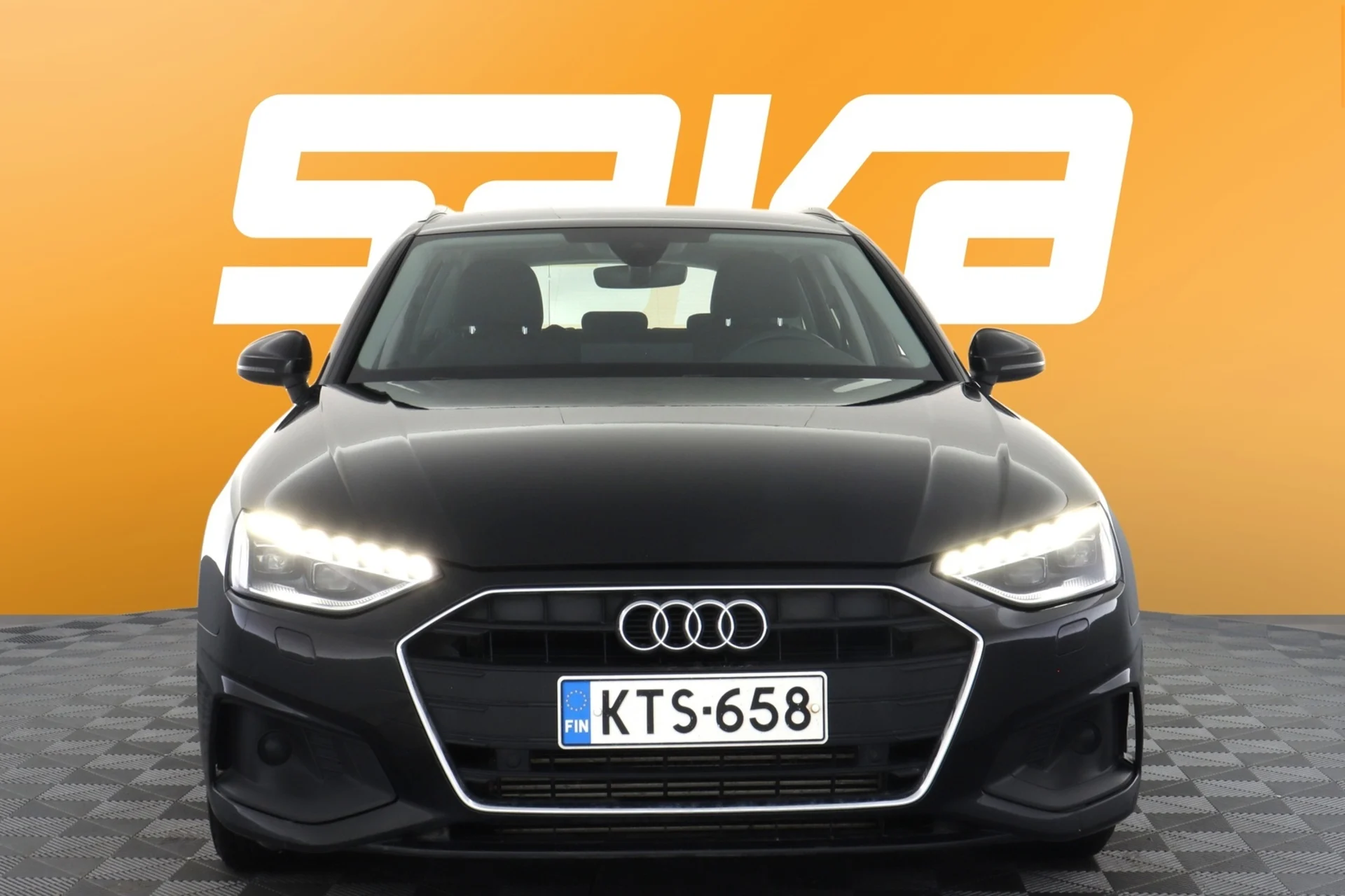 Car Image - 4JBB1tXMfyzzzG0c48Hqqy