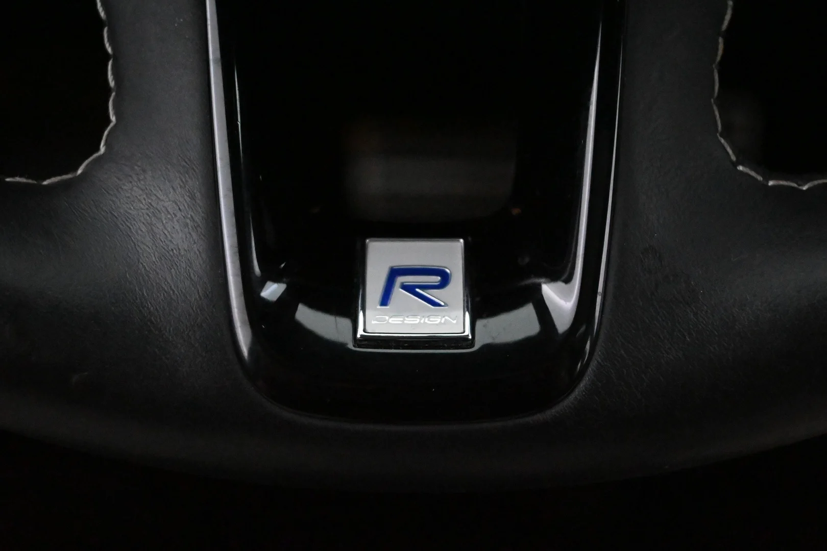 Car Image - 3G7DOvFCMcKR7GGWDRfz8z