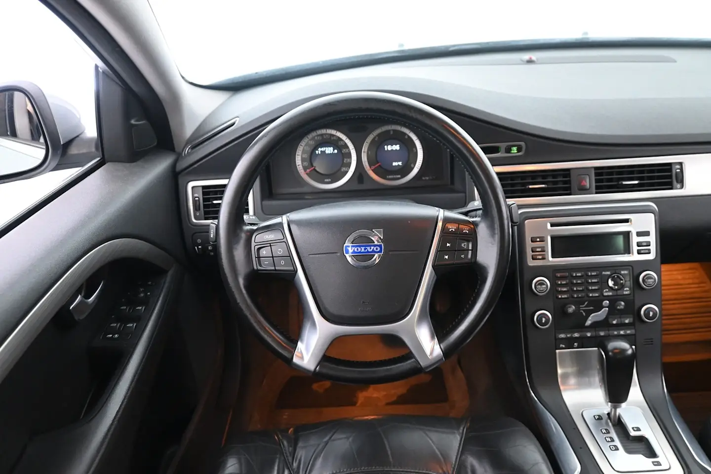 Car Image - 6LnBk2wwJi3h2B0fNVPmkj