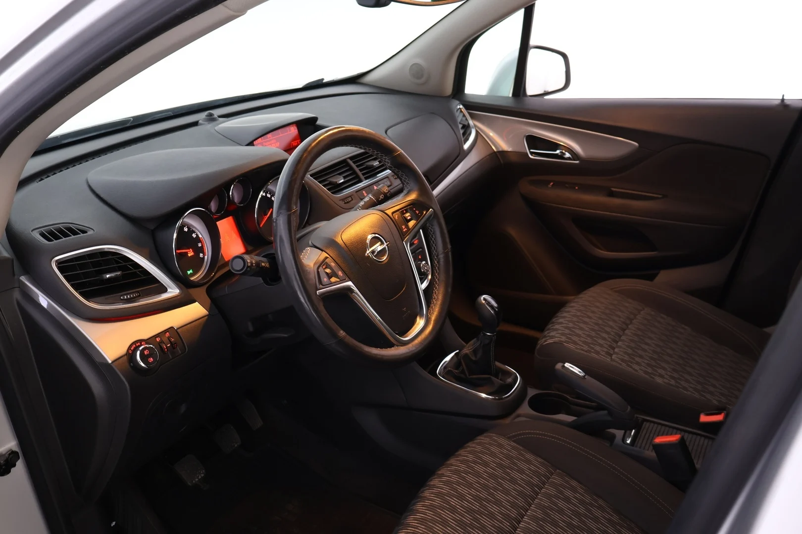 Car Image - 6V9iVRPigzbH1t1n5pW7gL