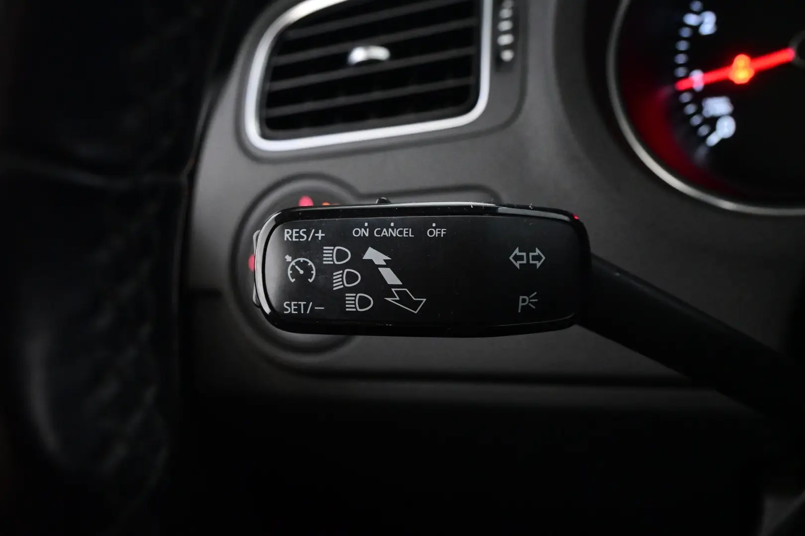 Car Image - 38JC7686KQOz9tzfh1WDAS