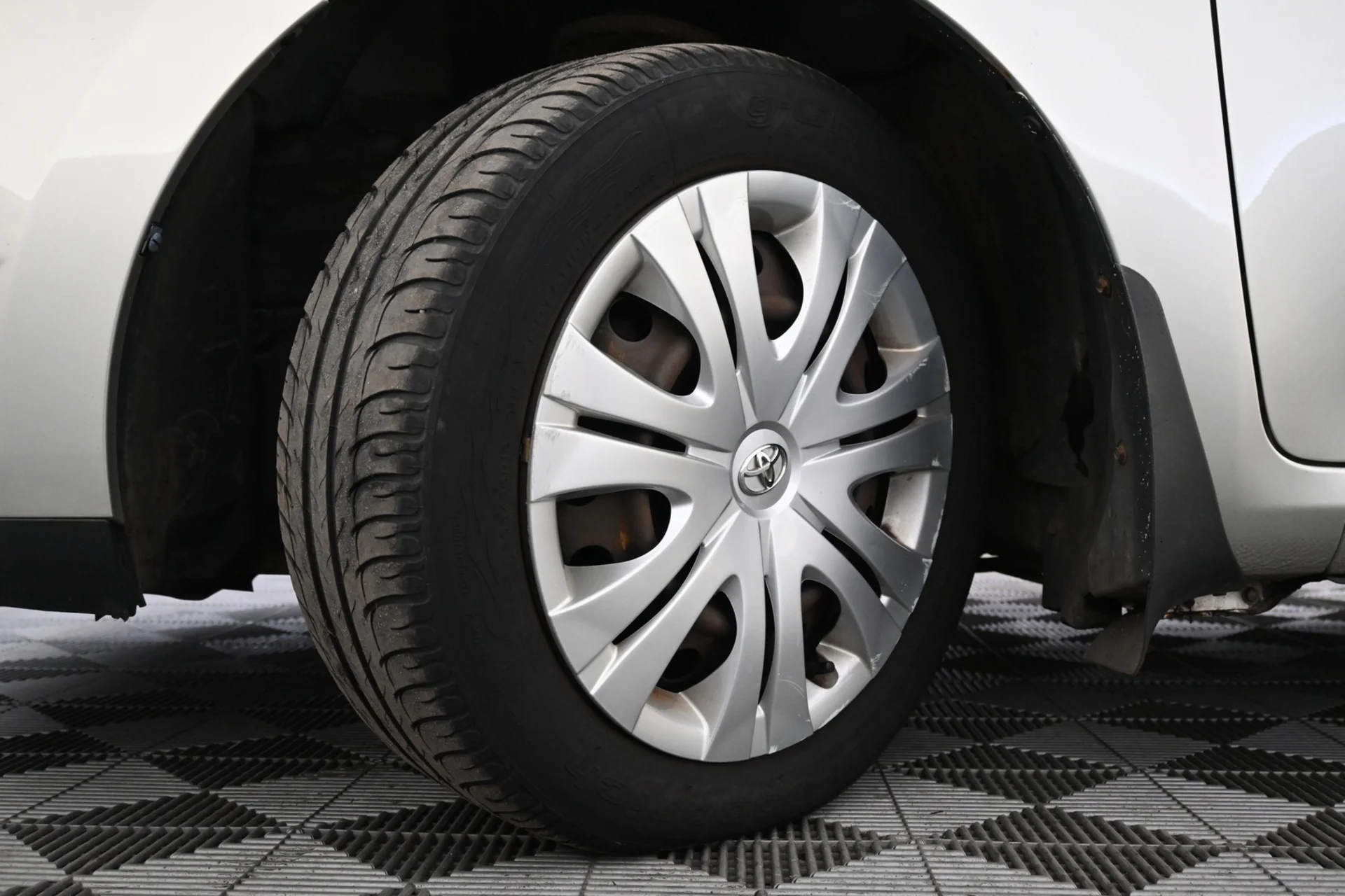 Car Image - 74HNSMjhe1R9PBLfkaIi0l