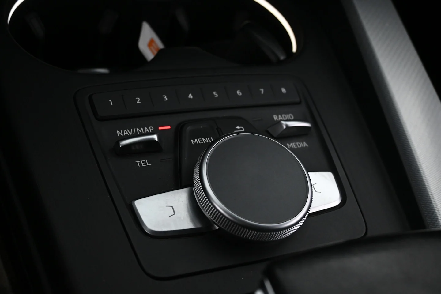 Car Image - 4Iyh0N4bR0xnA8UtFq0z0t