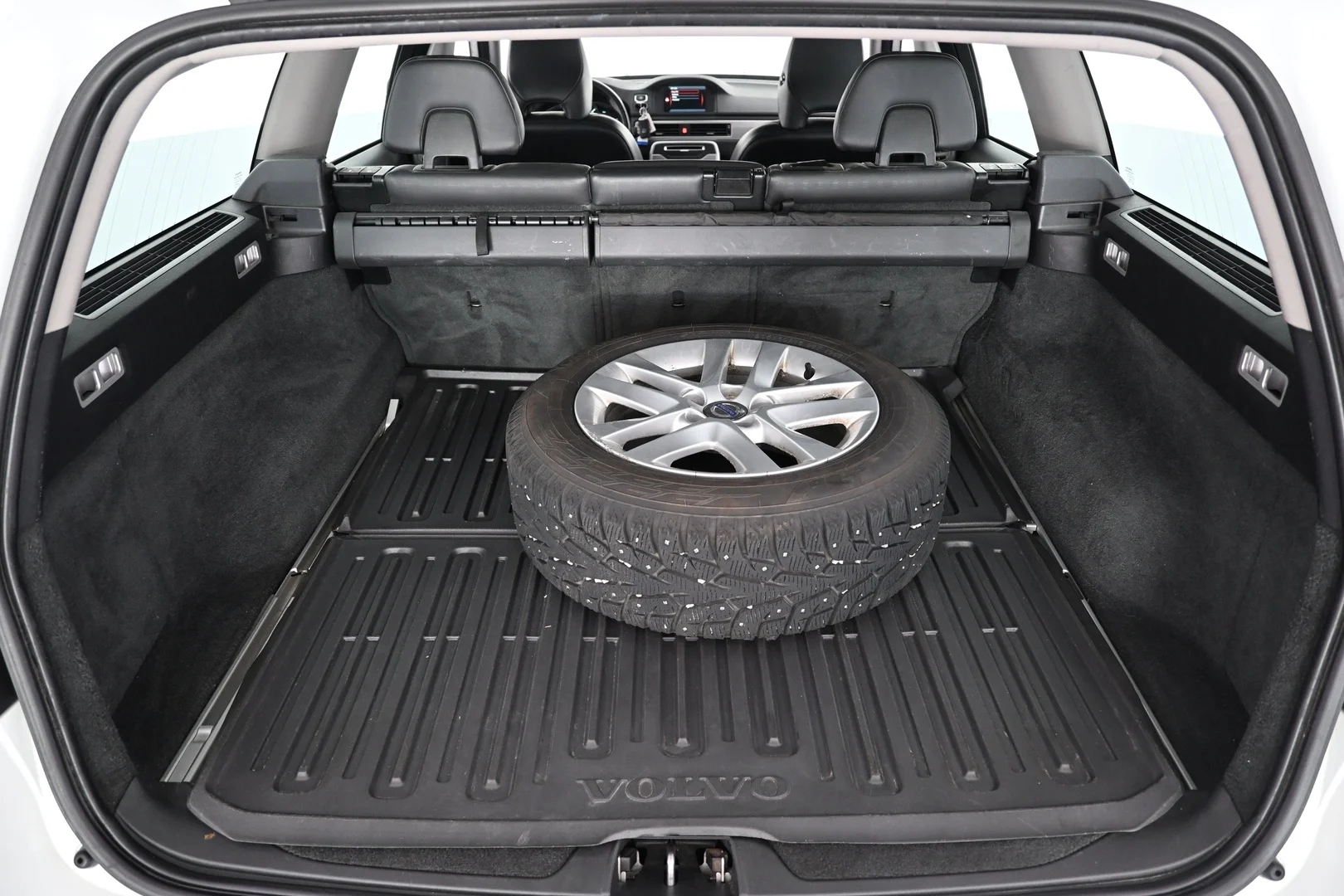 Car Image - 2G17vLAM7RUHD8Sxkzo7mD