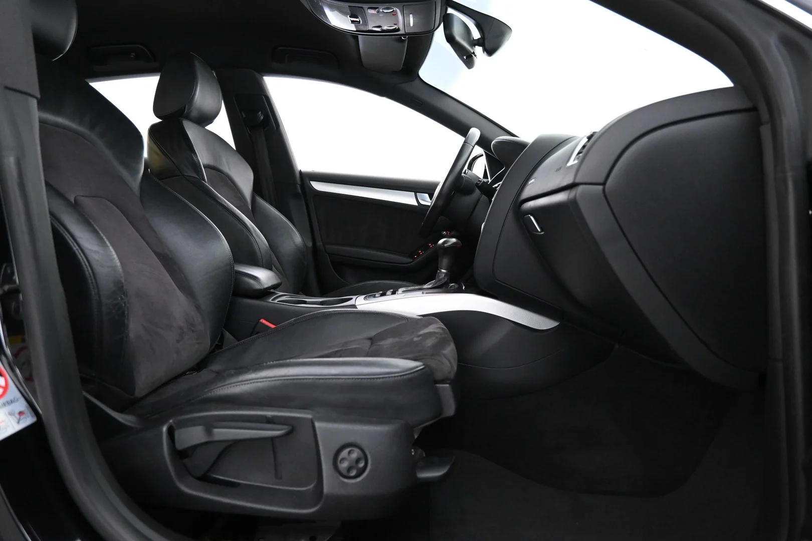 Car Image - 1utT6PNkyBtMgiAqNSrJUO