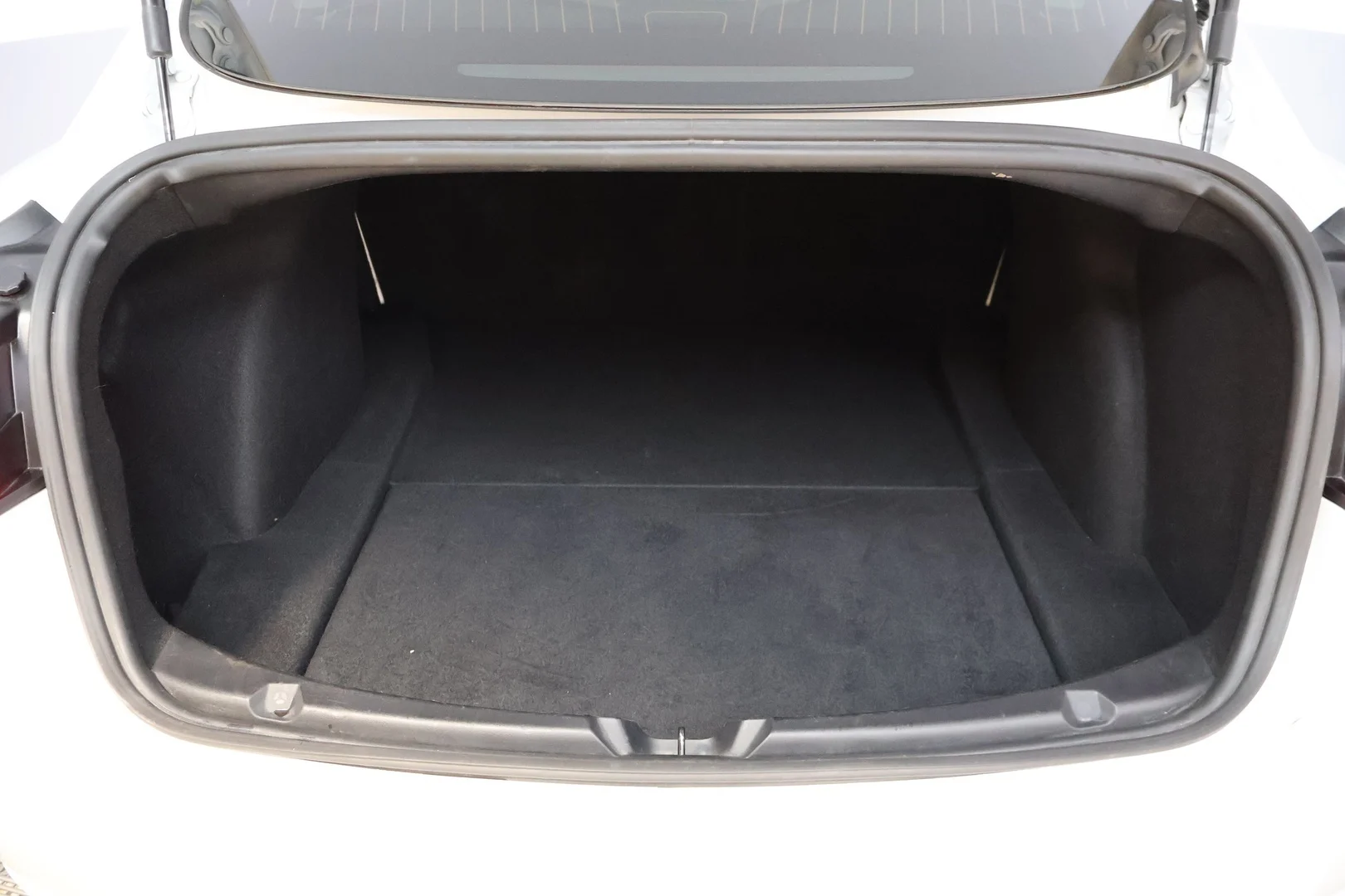 Car Image - 2BwbUrb0CboVihrDJ0m8Mu