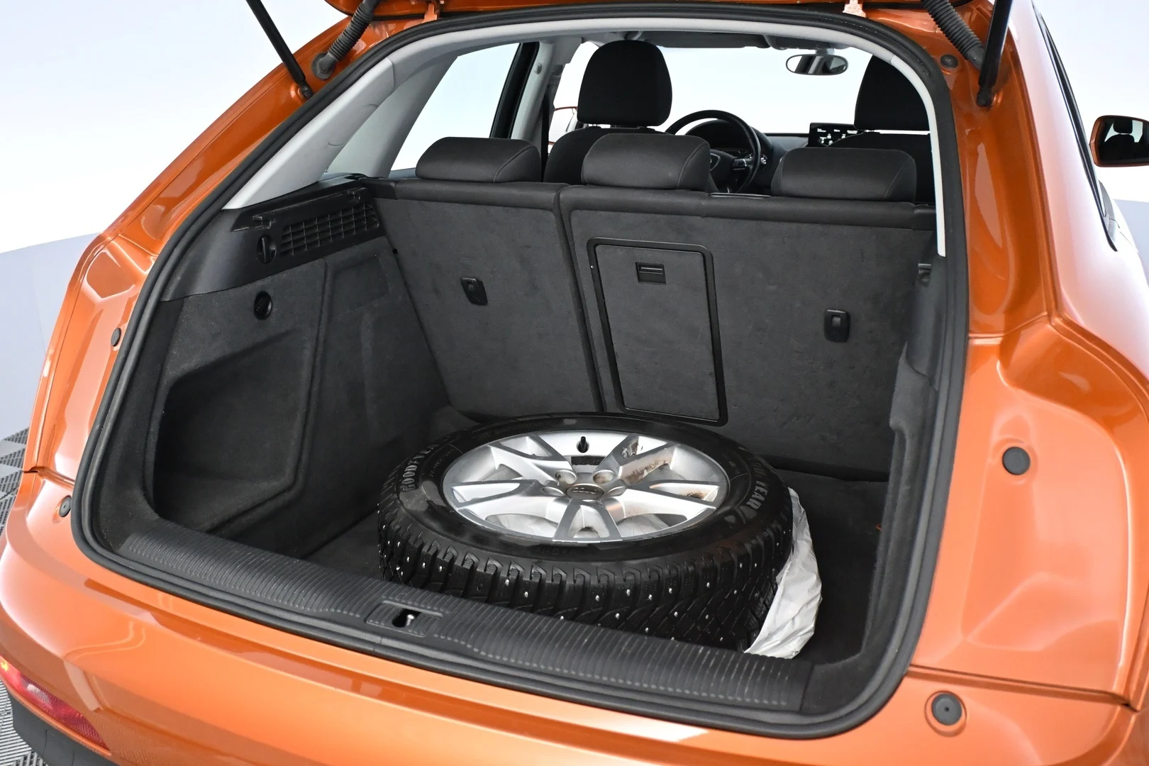 Car Image - 4RuQPQZRdGEMWcJxGkLgr0