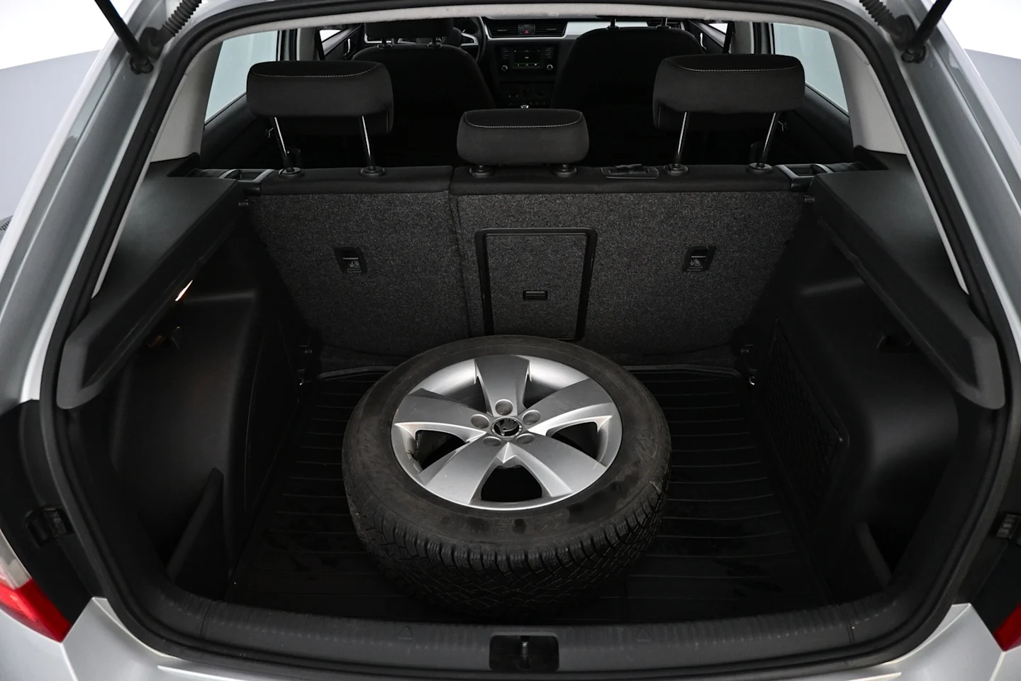 Car Image - 1D34ZAAwjsxXdBbAvON86x