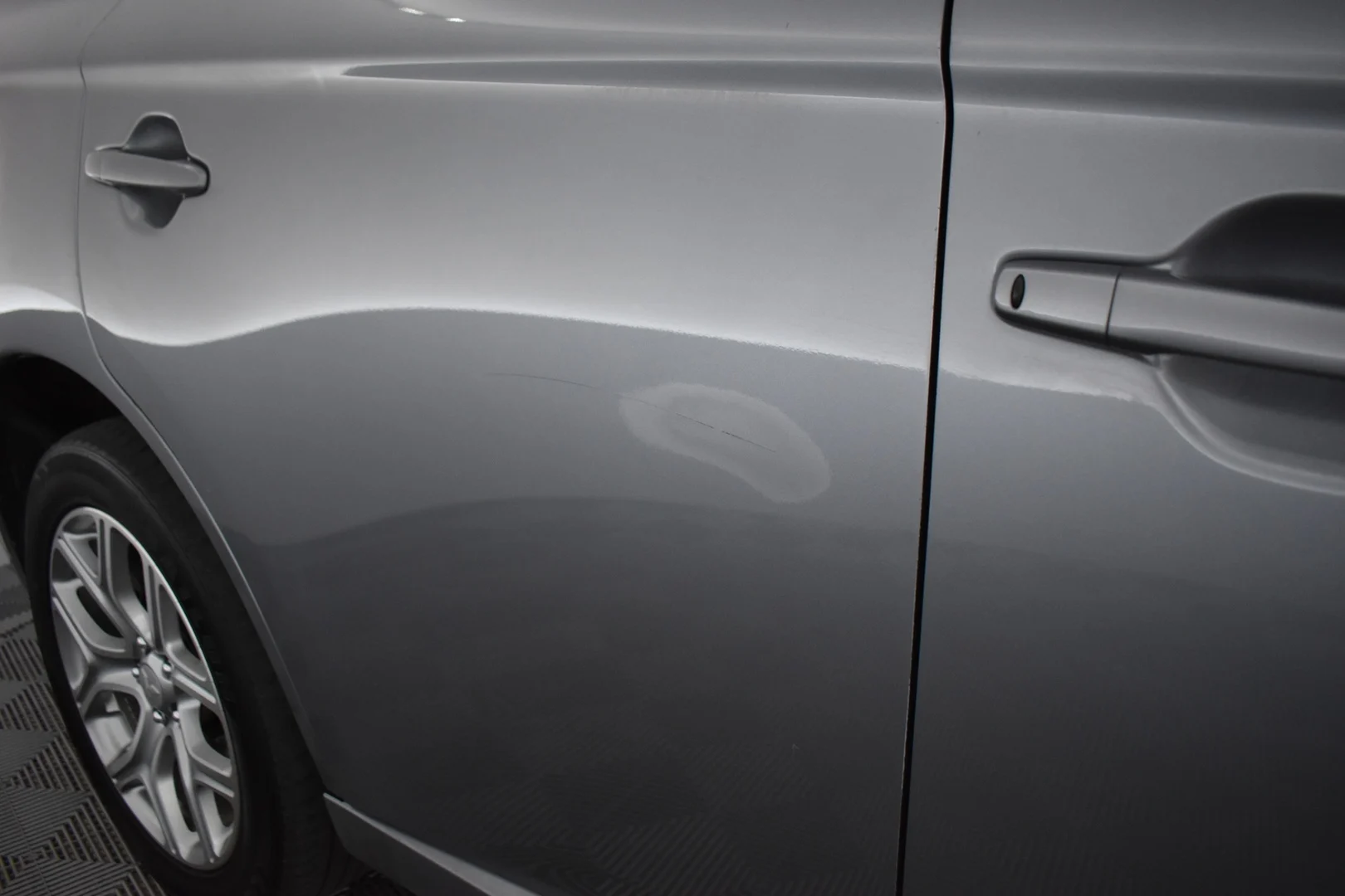 Car Image - 4SoSFcNNchMV488OR9hhLu