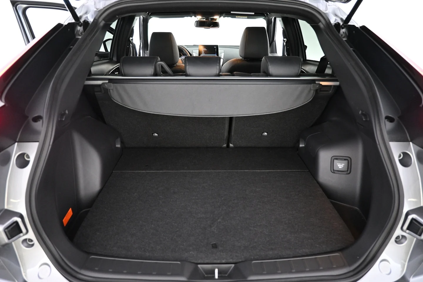 Car Image - 2S8axJ6NeiRVpt6Ahl77fI