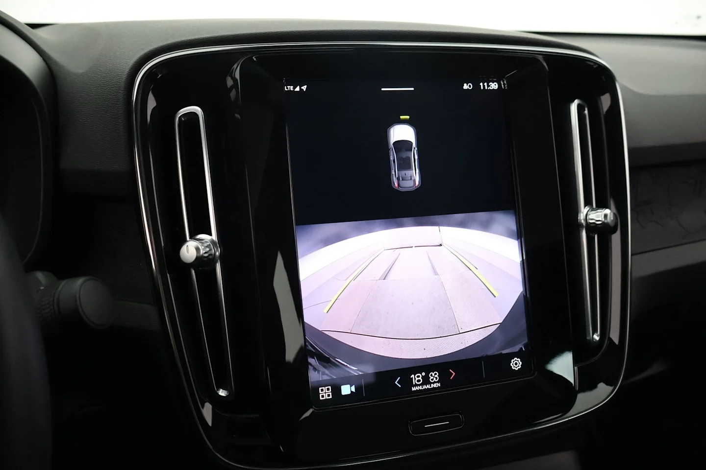 Car Image - 2WEjcSK5gfQeq9K0NFpatK