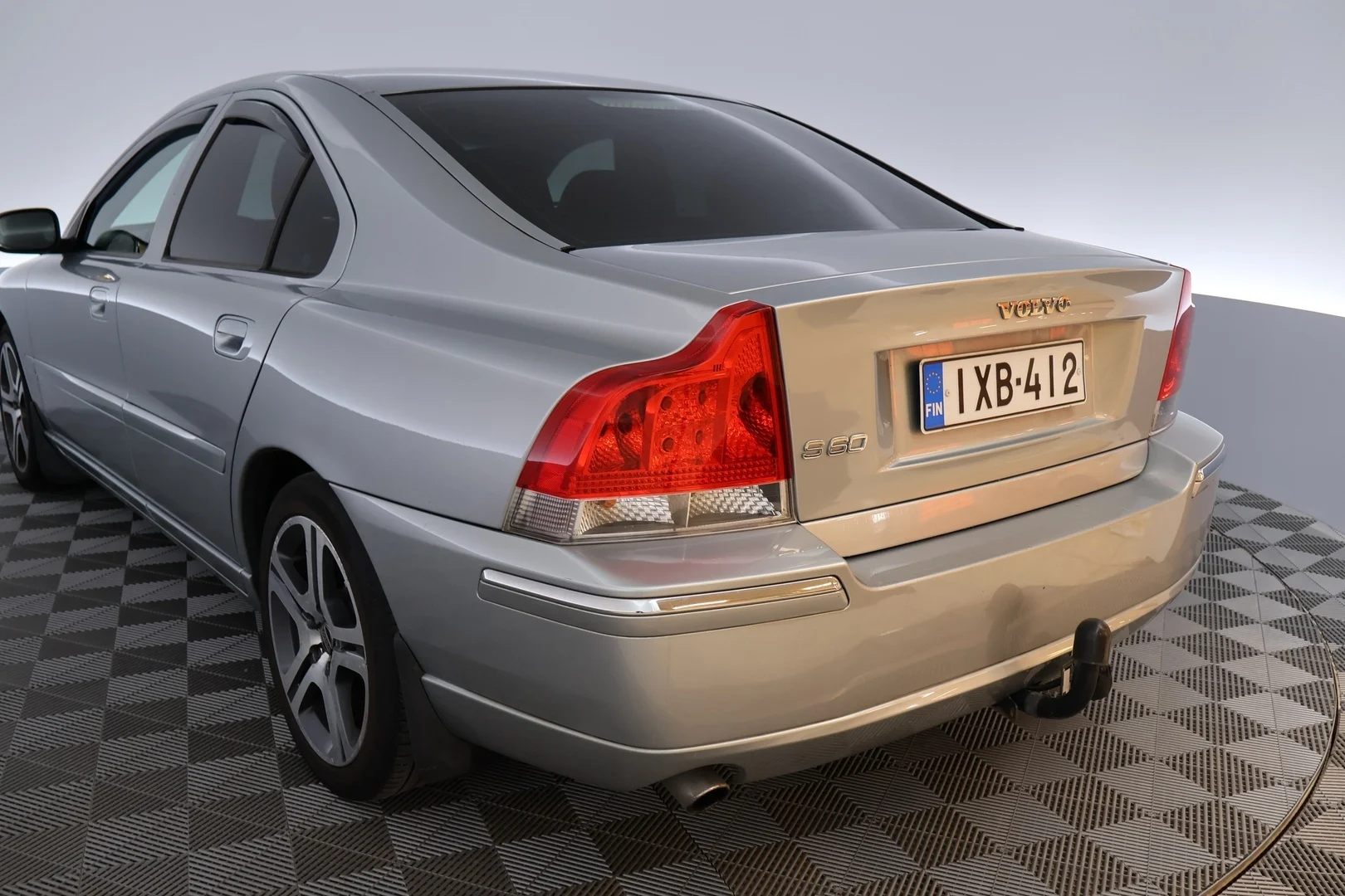 Car Image - 63jQpuqbnMmGu2bhnw7eJE