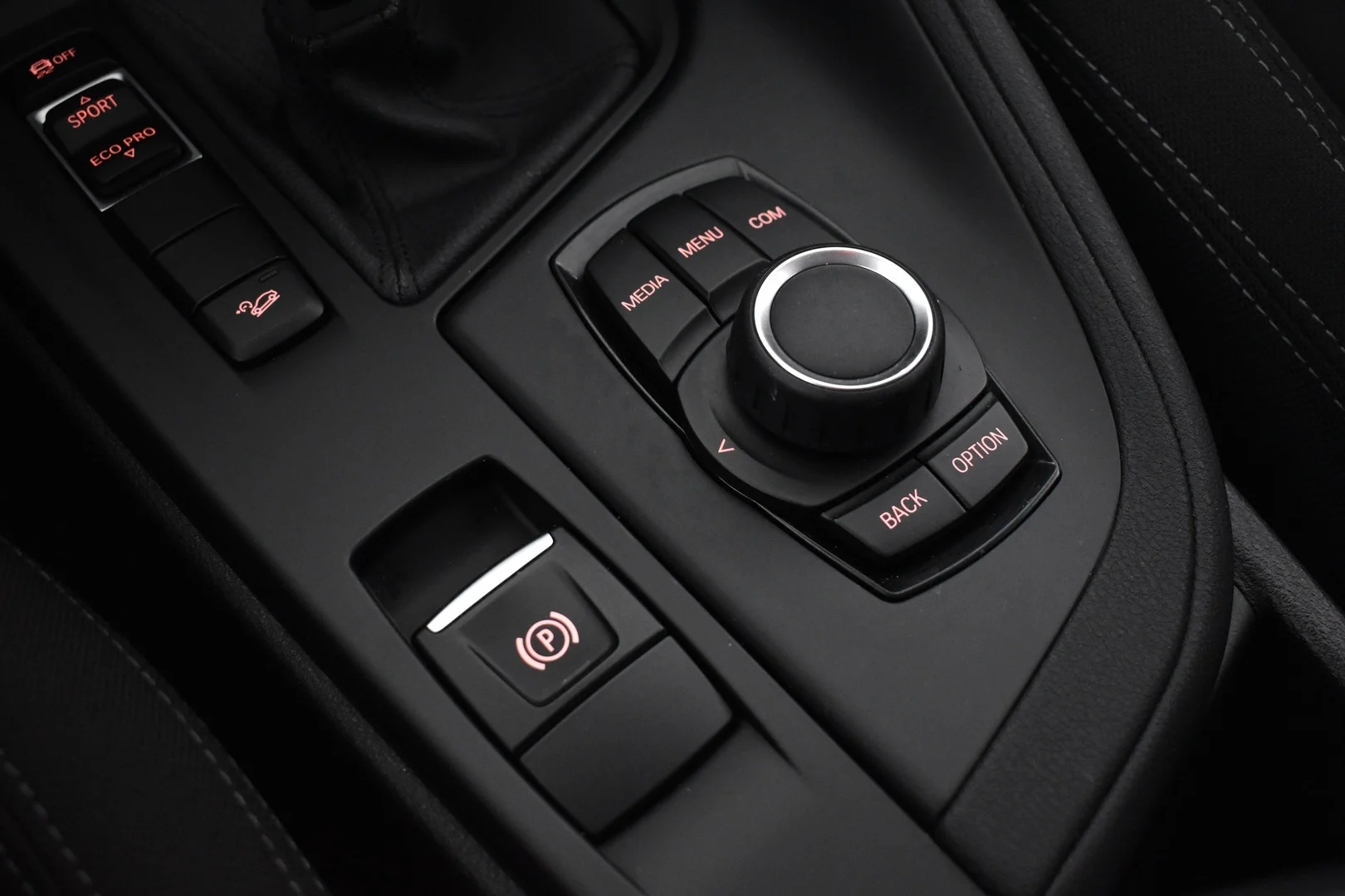 Car Image - 3HPeL0j7Lu4GxD6SfaCUFb