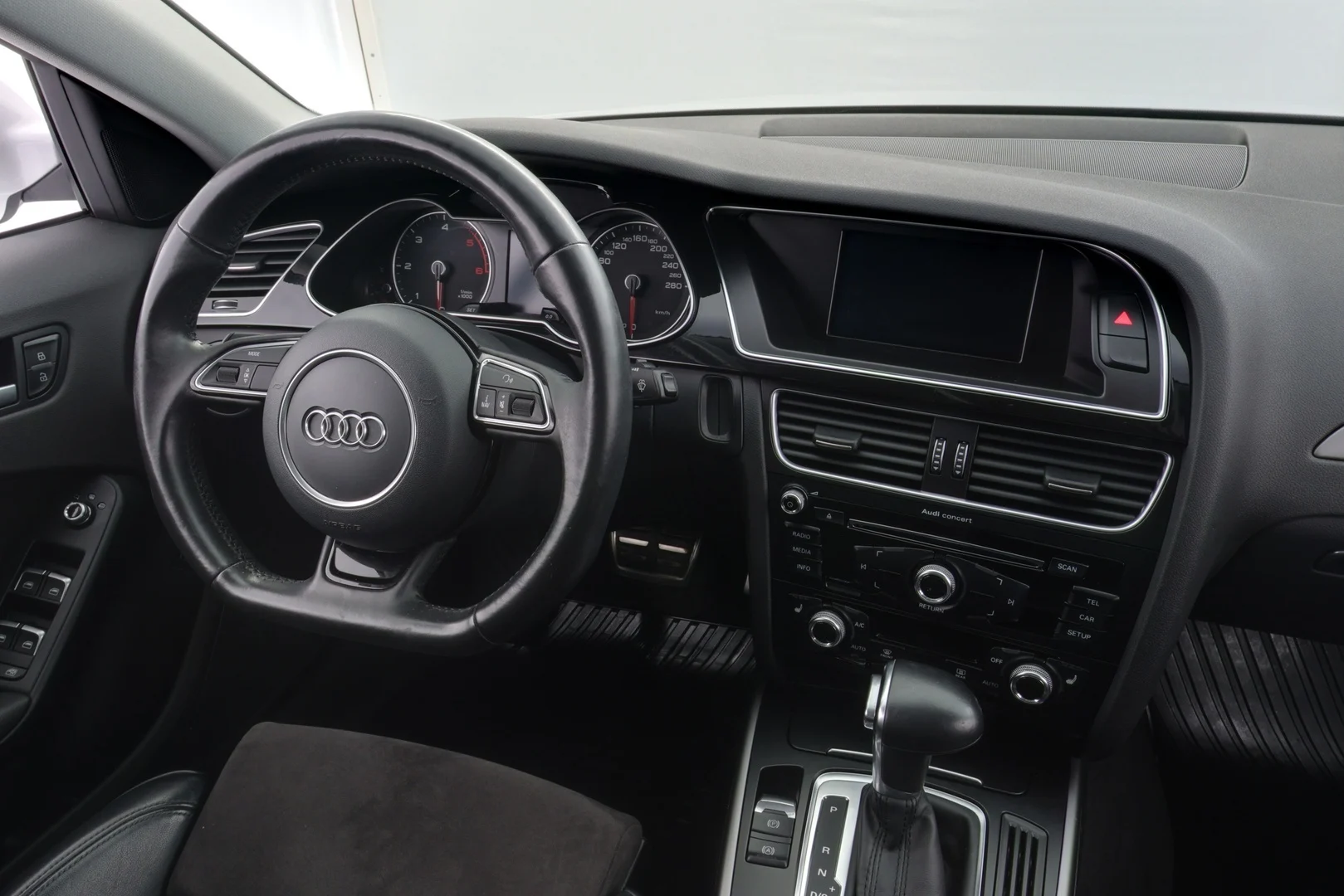 Car Image - 2Mq2t5eMUVchLxQ04ONmv3