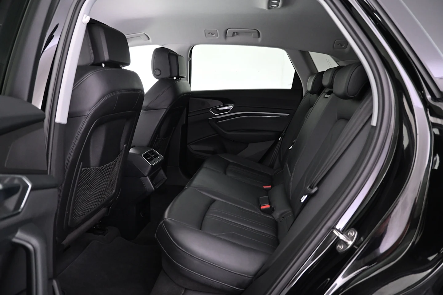 Car Image - 67RjePd5XGptkVH52yO1hM