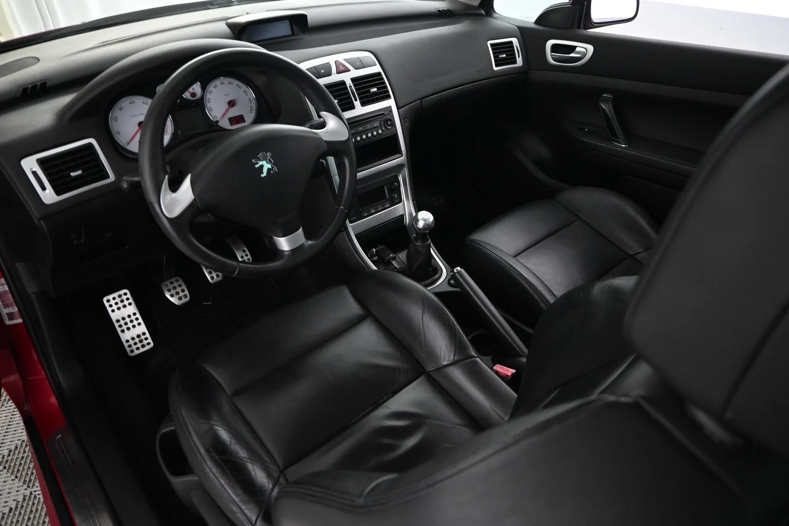 Car Image - 7KzO6uDZgBOXh11j6ff4A2