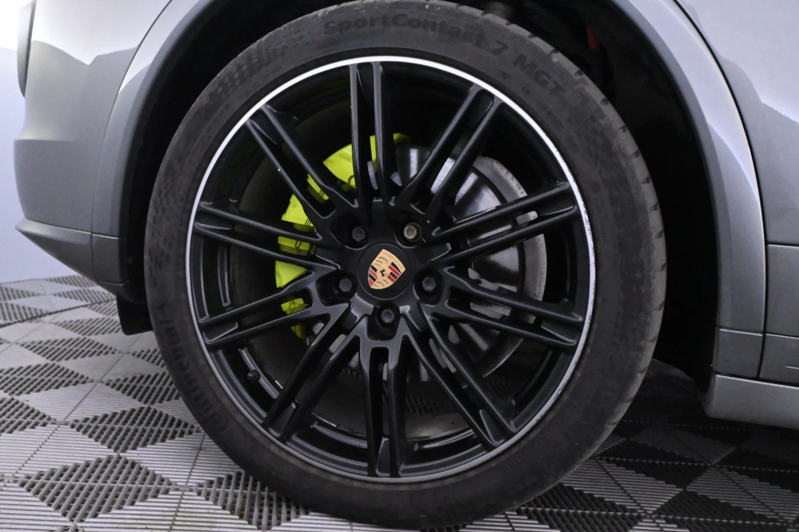 Car Image - 2JgLqTEthR90tVLp8p5Q1T
