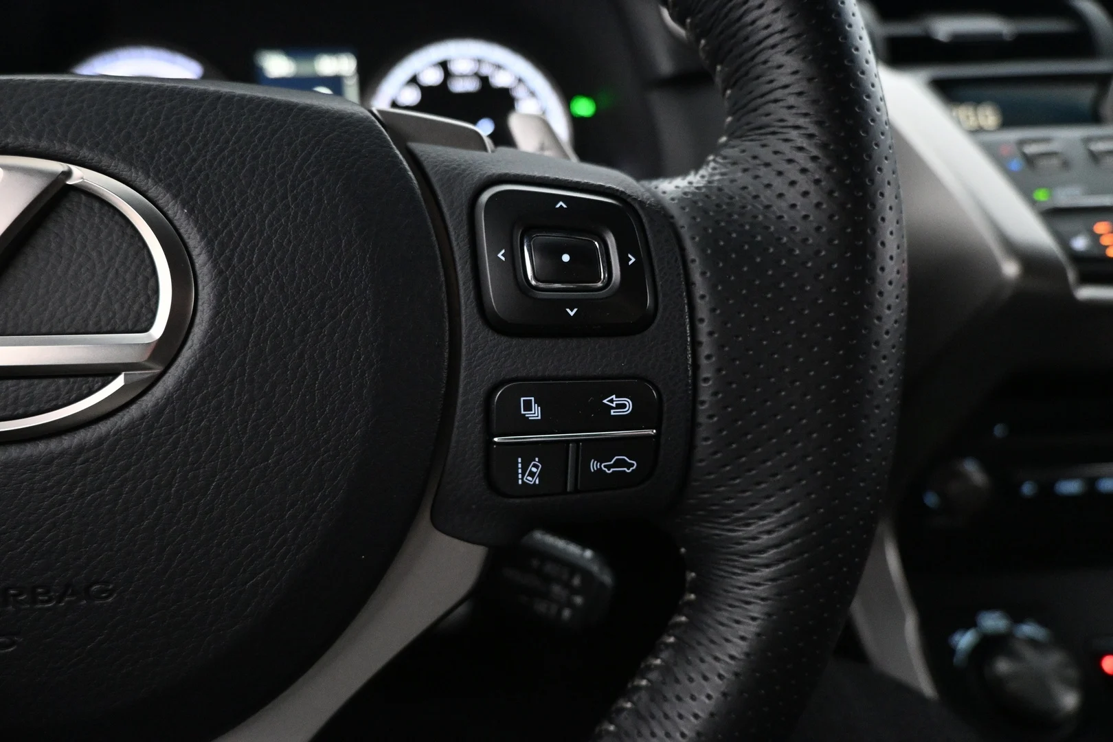 Car Image - 5WAv8O9Ei6CsI8p5bpp0bM