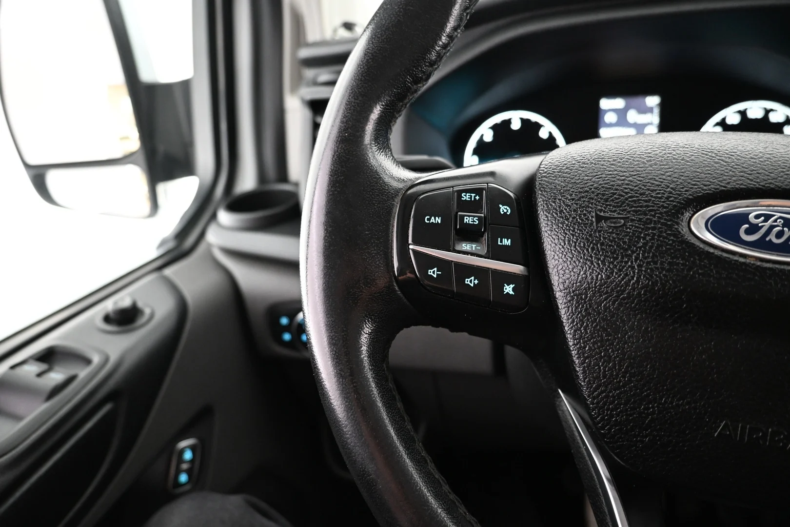 Car Image - 6TUemu2YPRcNSKUl0LY8O5