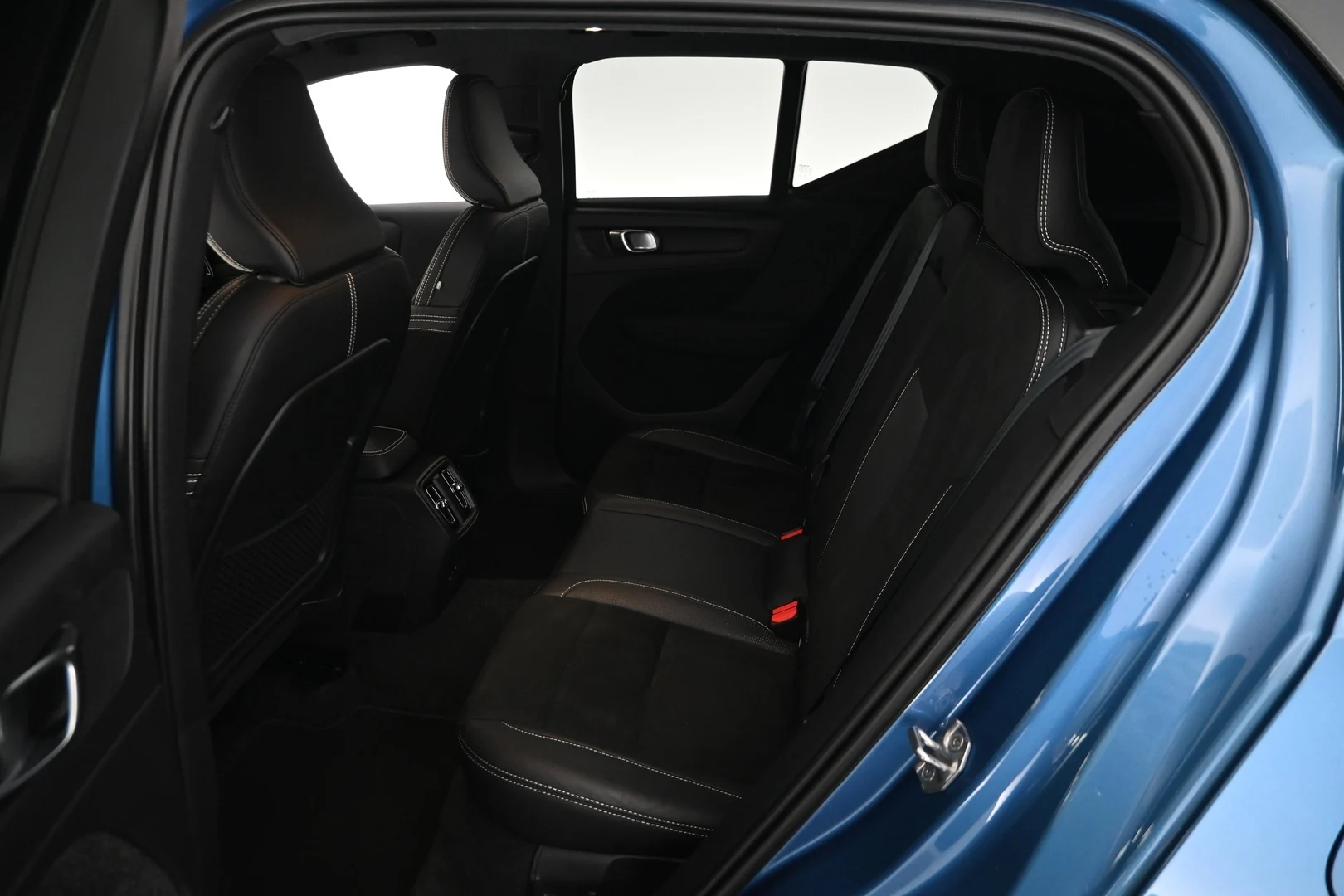 Car Image - 4wpvYOnjUeFAEsvSFPoIyU