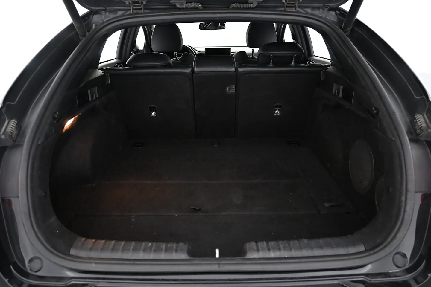Car Image - 4T9zpYSP39In1P9zea7liu