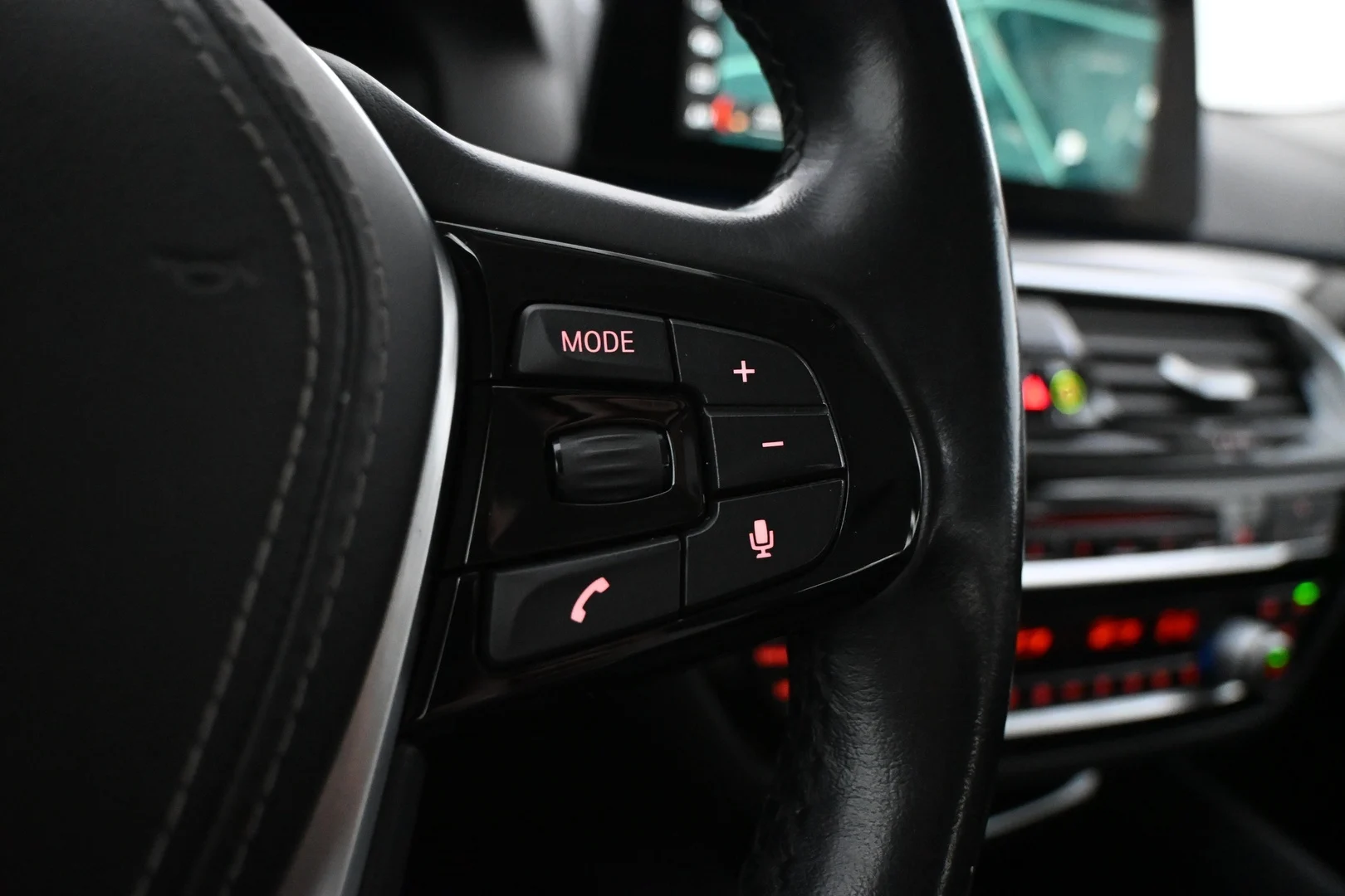 Car Image - vCY78ZPPtEyVMtqvpEMKc