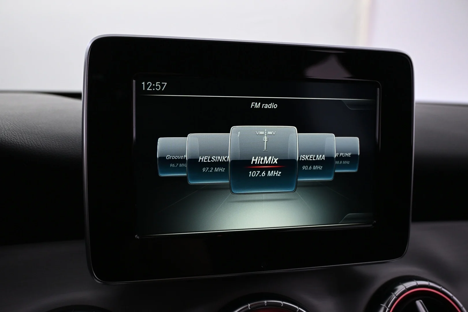 Car Image - 72gN29qikRRhtHbxz1XKko