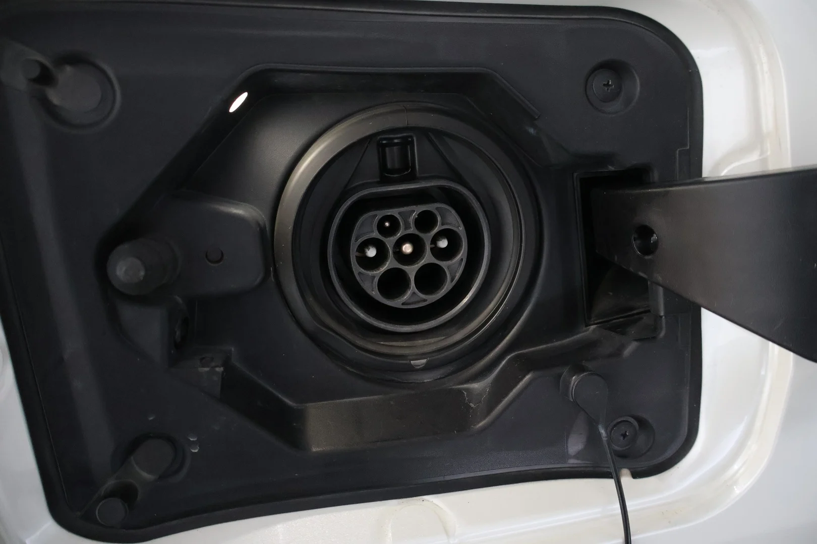 Car Image - 1ozj4ATg4jJf6BDxFAYGkY