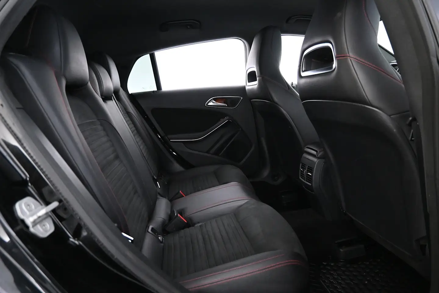 Car Image - 5b5Xga2ytzmQ3vgQAue4Rk