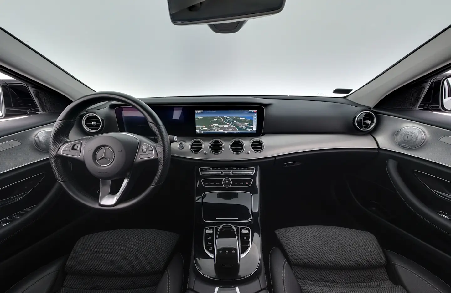 Car Image - 4Ncl7J2RXruZazxtrIAu7g