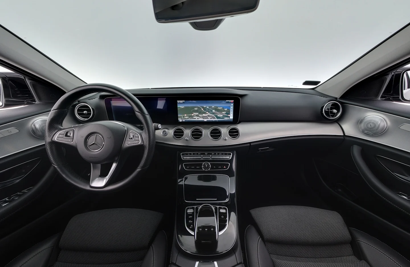 Car Image - 4Ncl7J2RXruZazxtrIAu7g