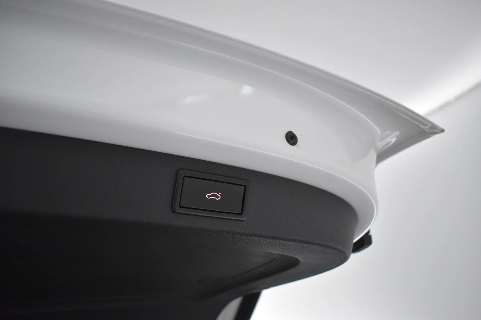 Car Image - 5hLoFwjJbZWoS6aWXnRJw1