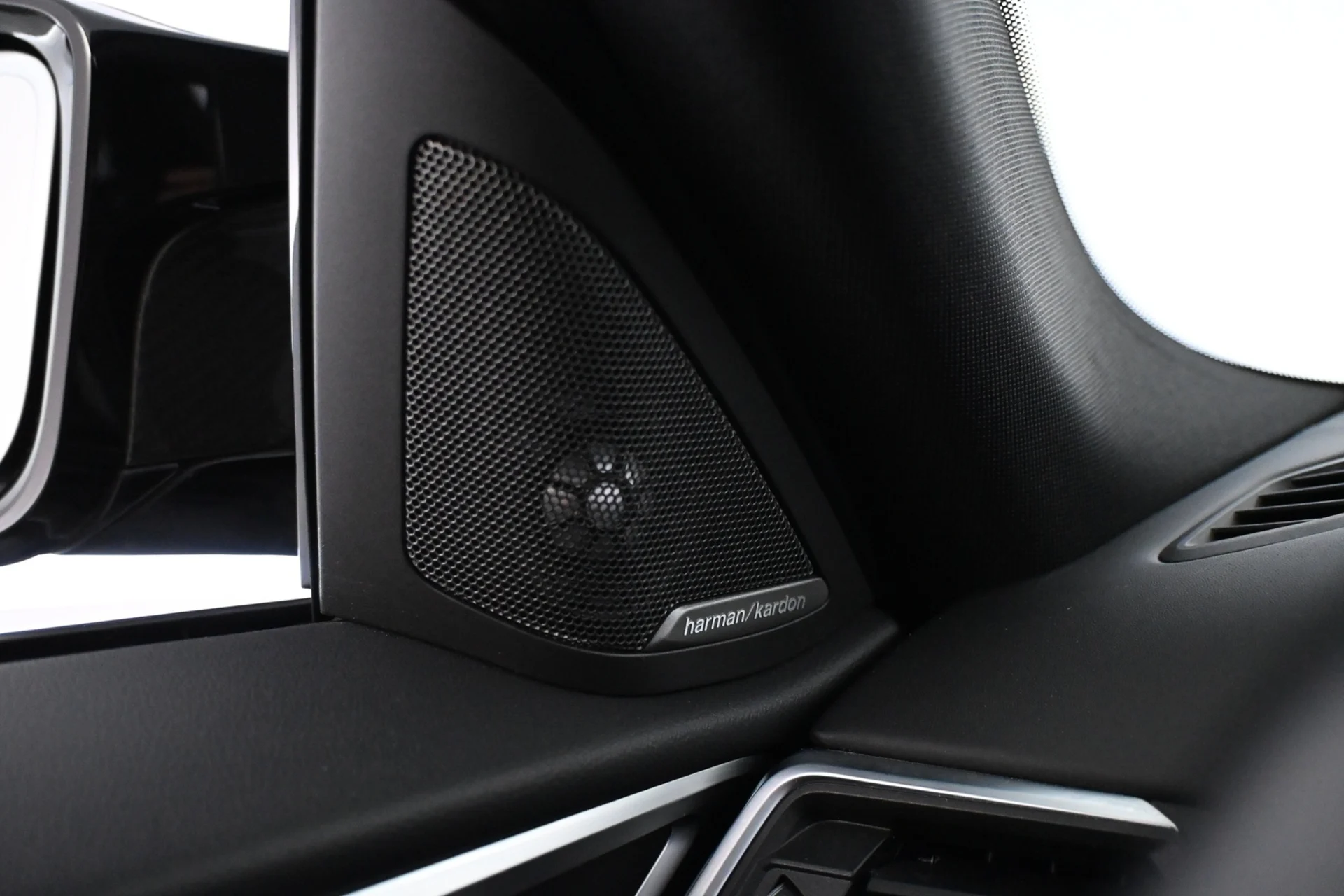 Car Image - 3ck0OPogrjK4PfSp9yLxvu