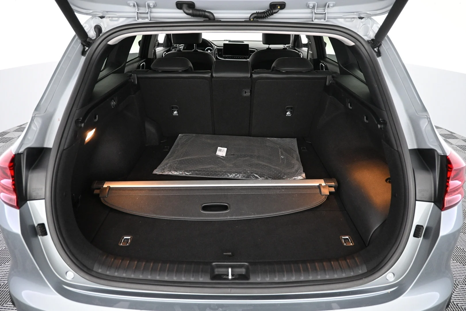 Car Image - 1o9l3tV8ncxQONWRhGO3R1