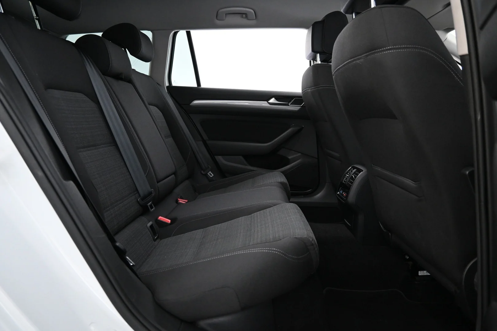 Car Image - 4NJ8zoJg7H8BsceIZGO2sf
