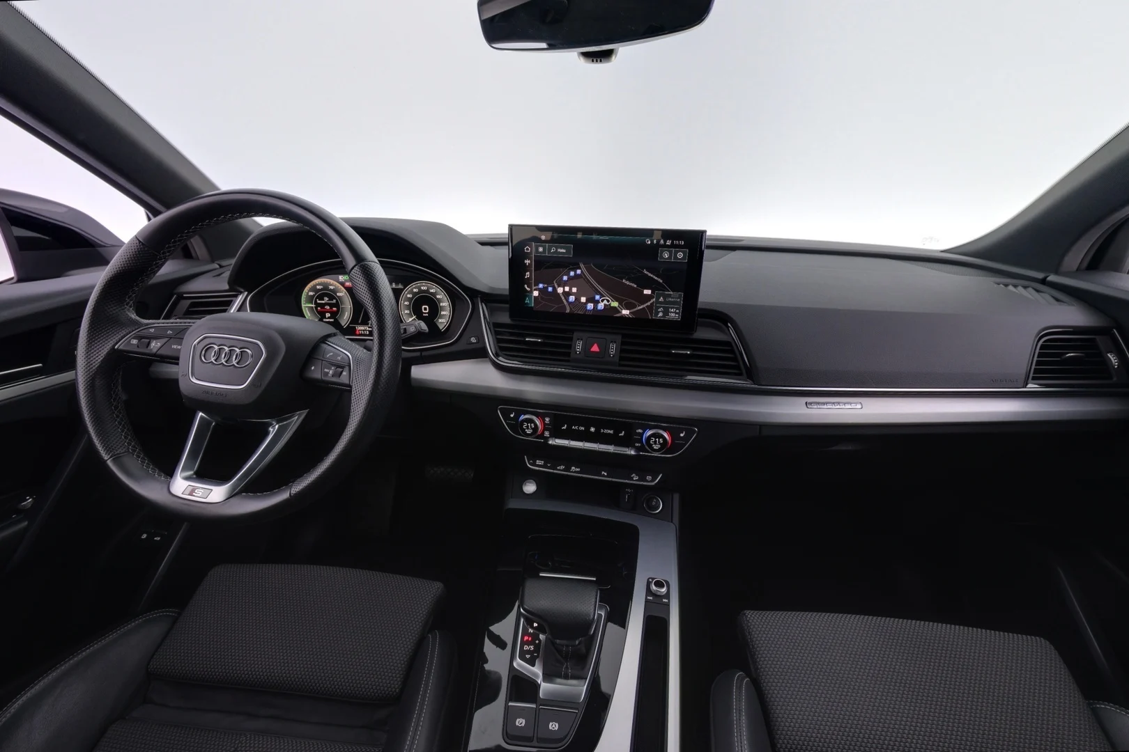 Car Image - 4LrhCw6ytbHGItGXptBhhN