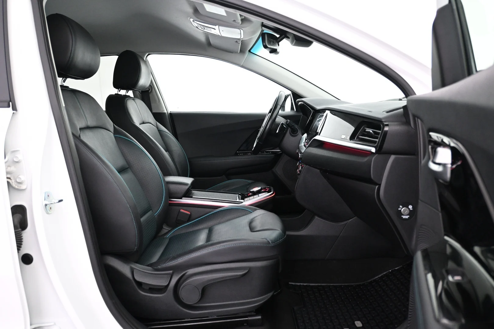 Car Image - 2ZgxaMWiTb2r2sx26KIPHe