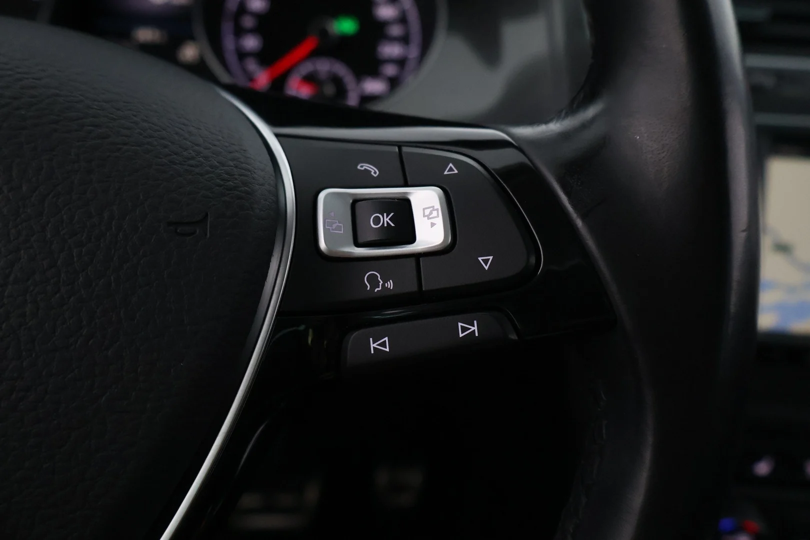 Car Image - 1cHYT8e6y5jBoSBAqwKiIF