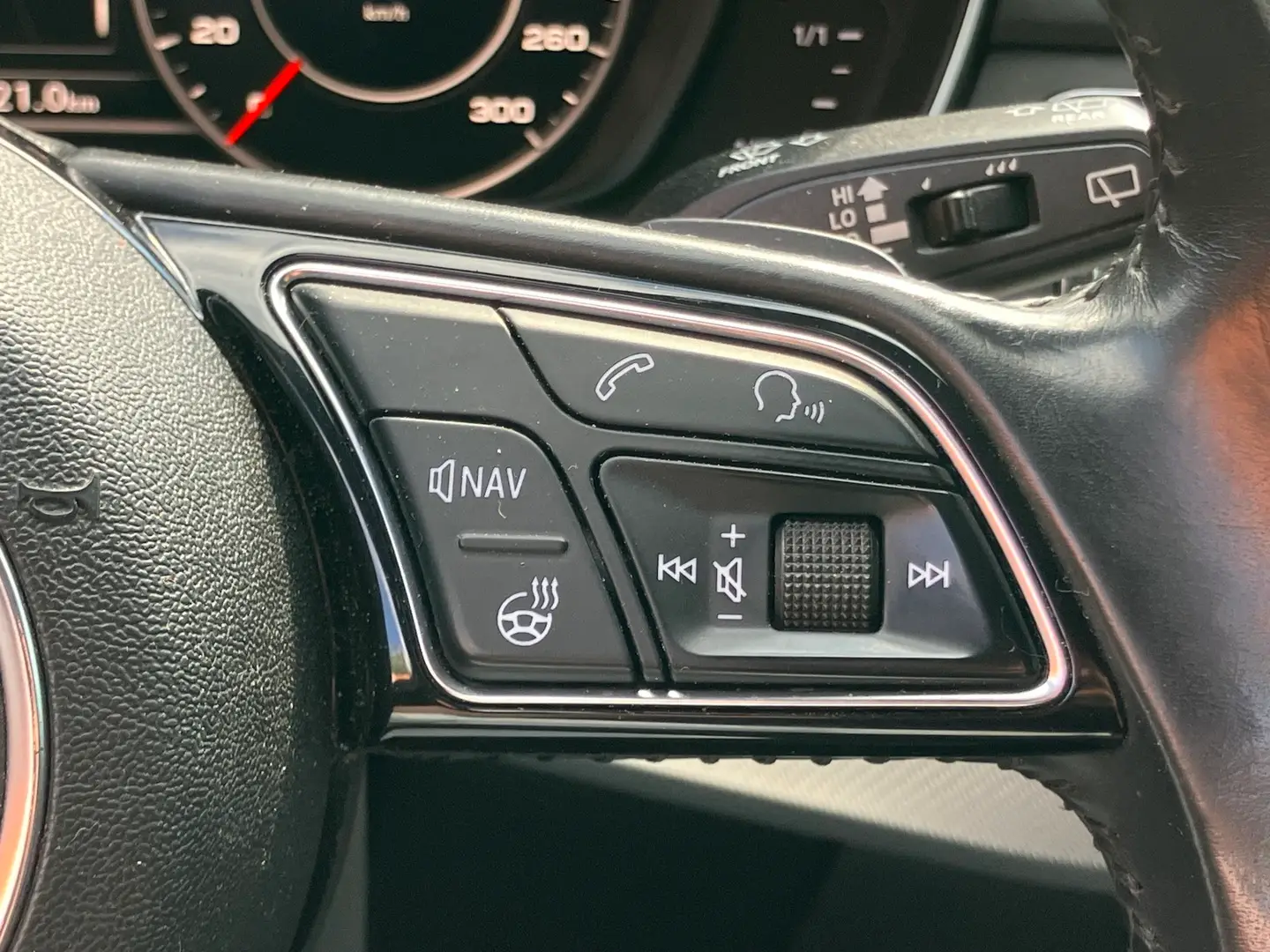 Car Image - 2UESXZC7Bp80iVfxxtljz0