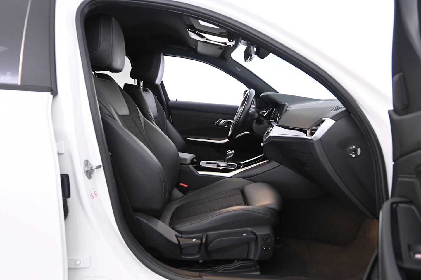 Car Image - ttO12BjdY9JEmiEHLniVh