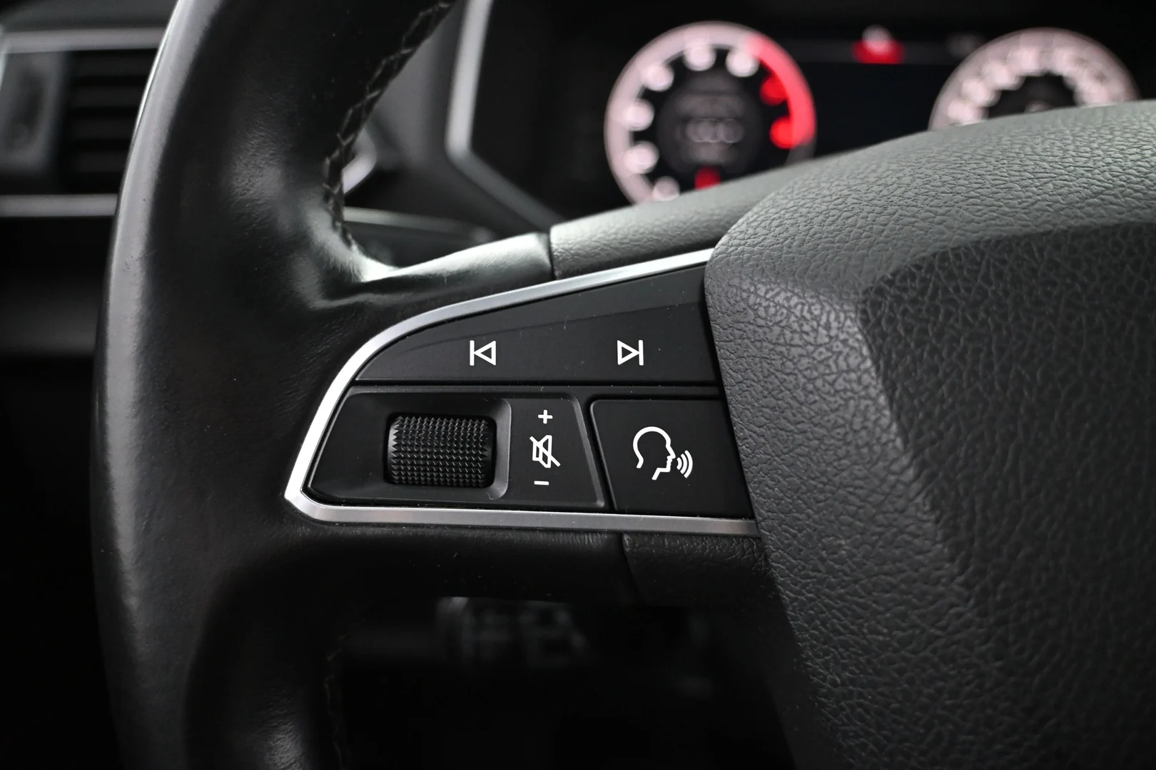 Car Image - 168Cdp2ijW0N3NOxZvpmyo