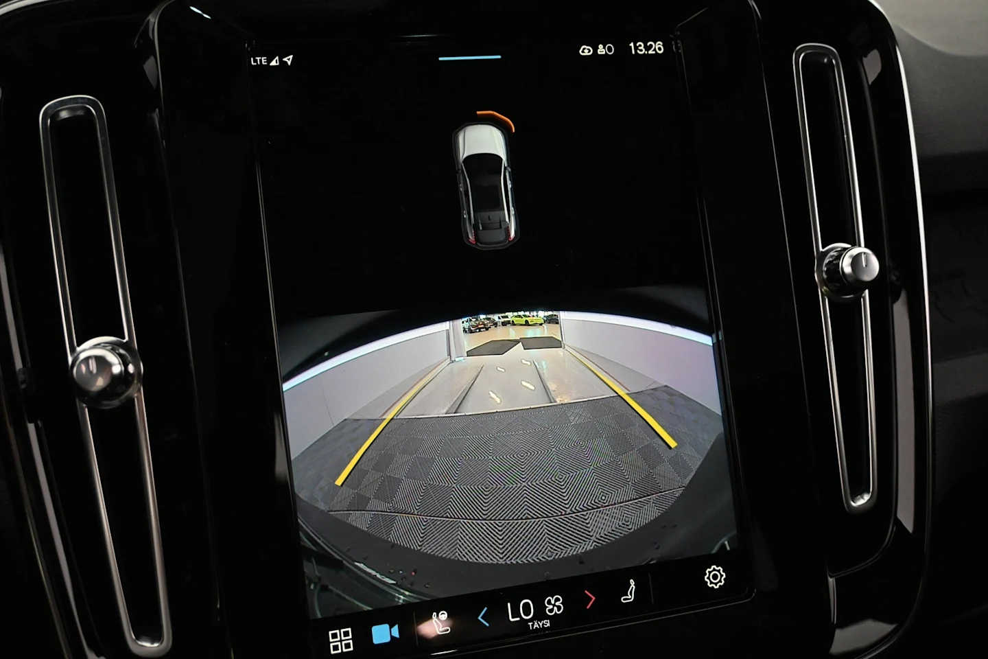 Car Image - 1dgYnHgb5gy42tujaUPzX6