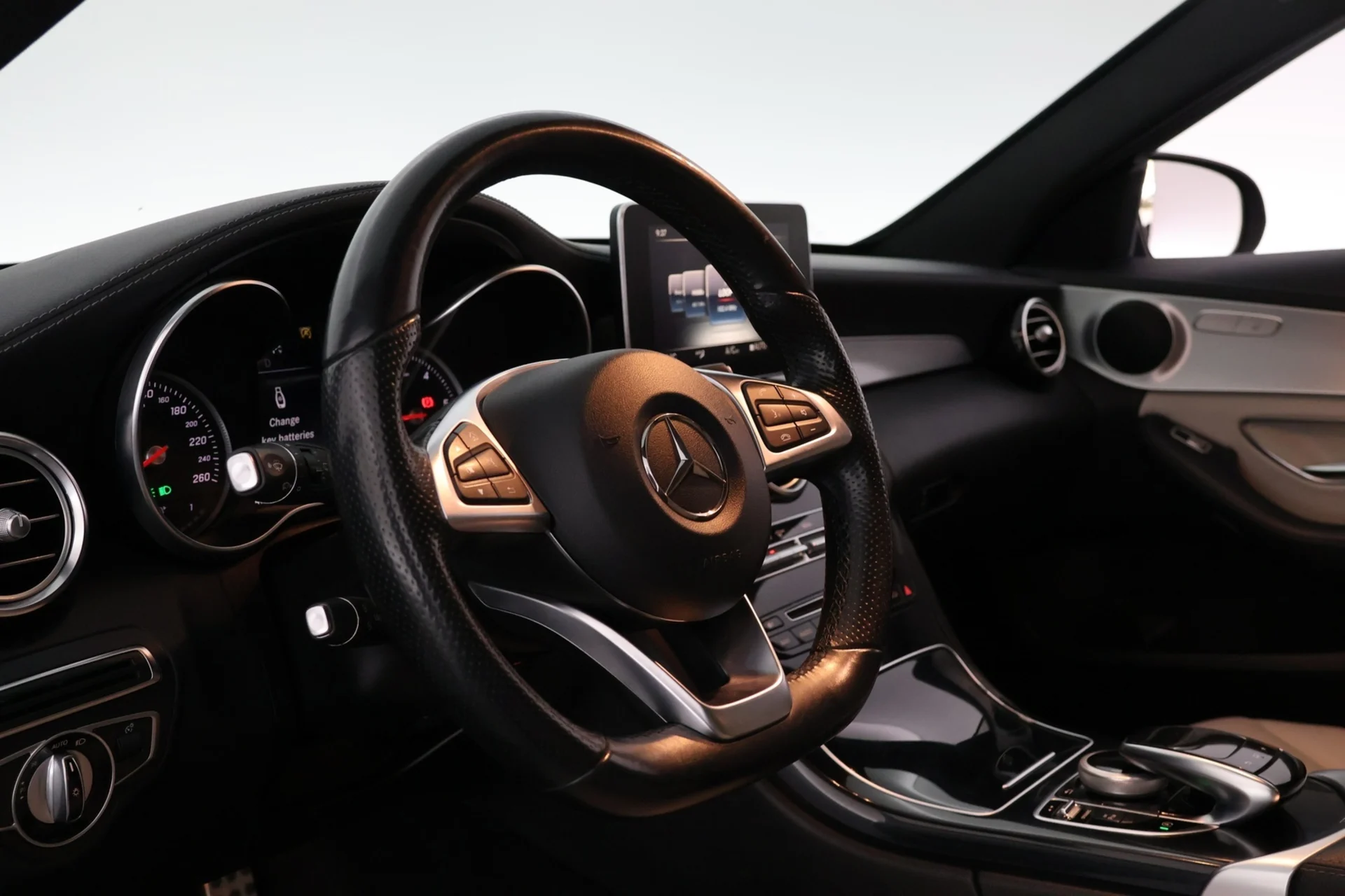 Car Image - 2nfyo82dJrq9ys1f7YATVp