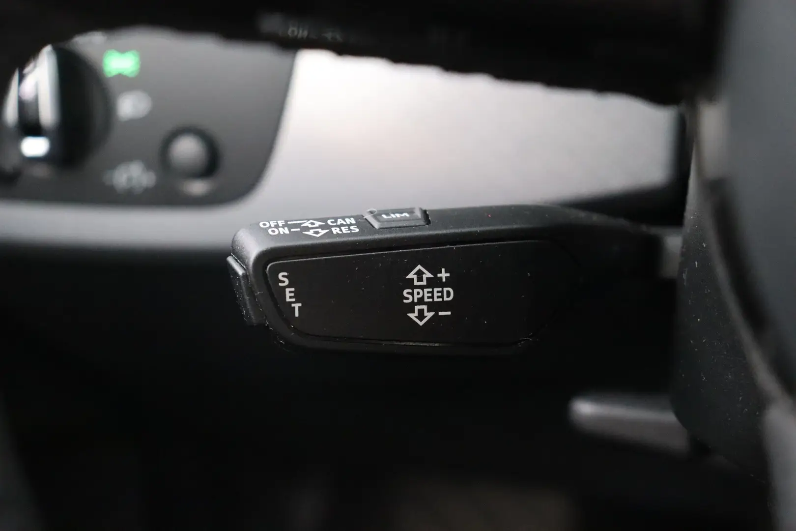 Car Image - 1eSJf6mDHlPIdmTNVB3GZd