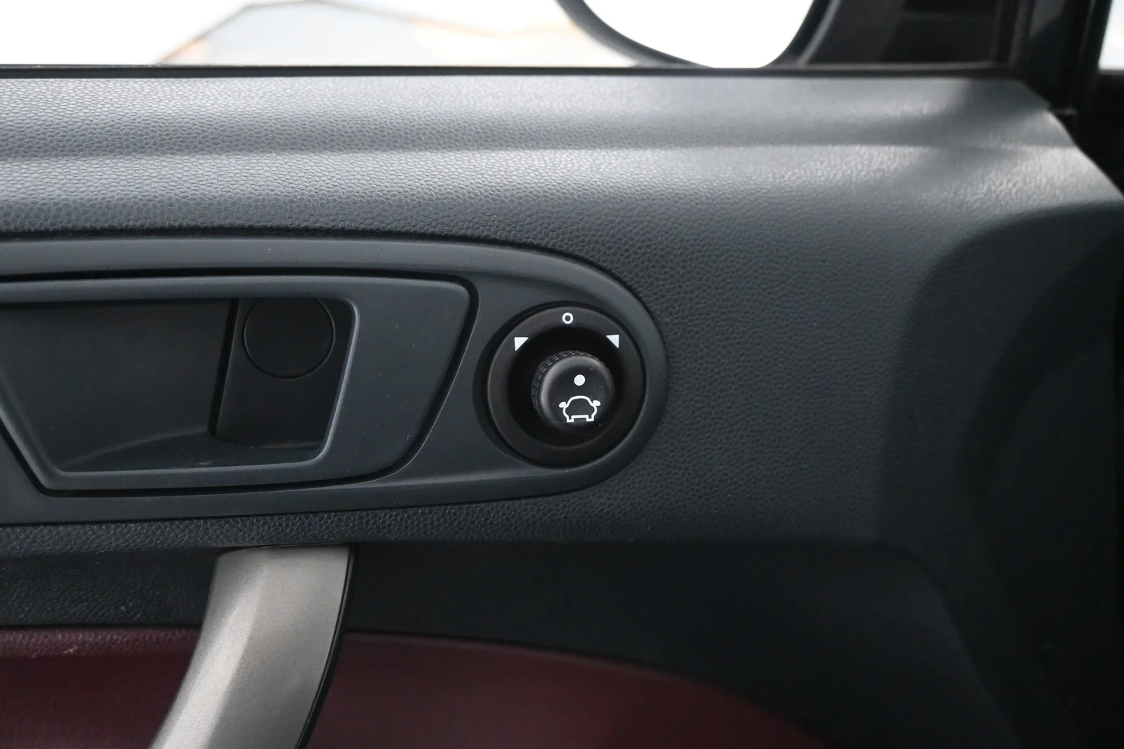 Car Image - 7uGBh4oV5MU3jVf1iRGScW