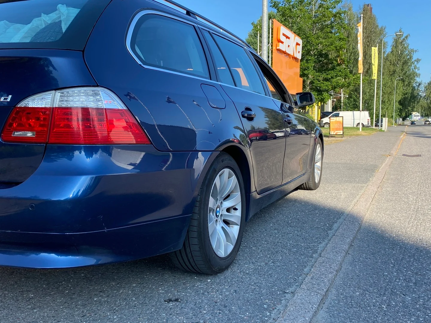 Car Image - EGrX7mgHIlW8g0B75oRCE