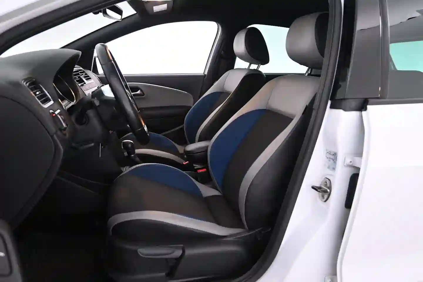 Car Image - 7ATzpj69kPKyp8Am6trwfS
