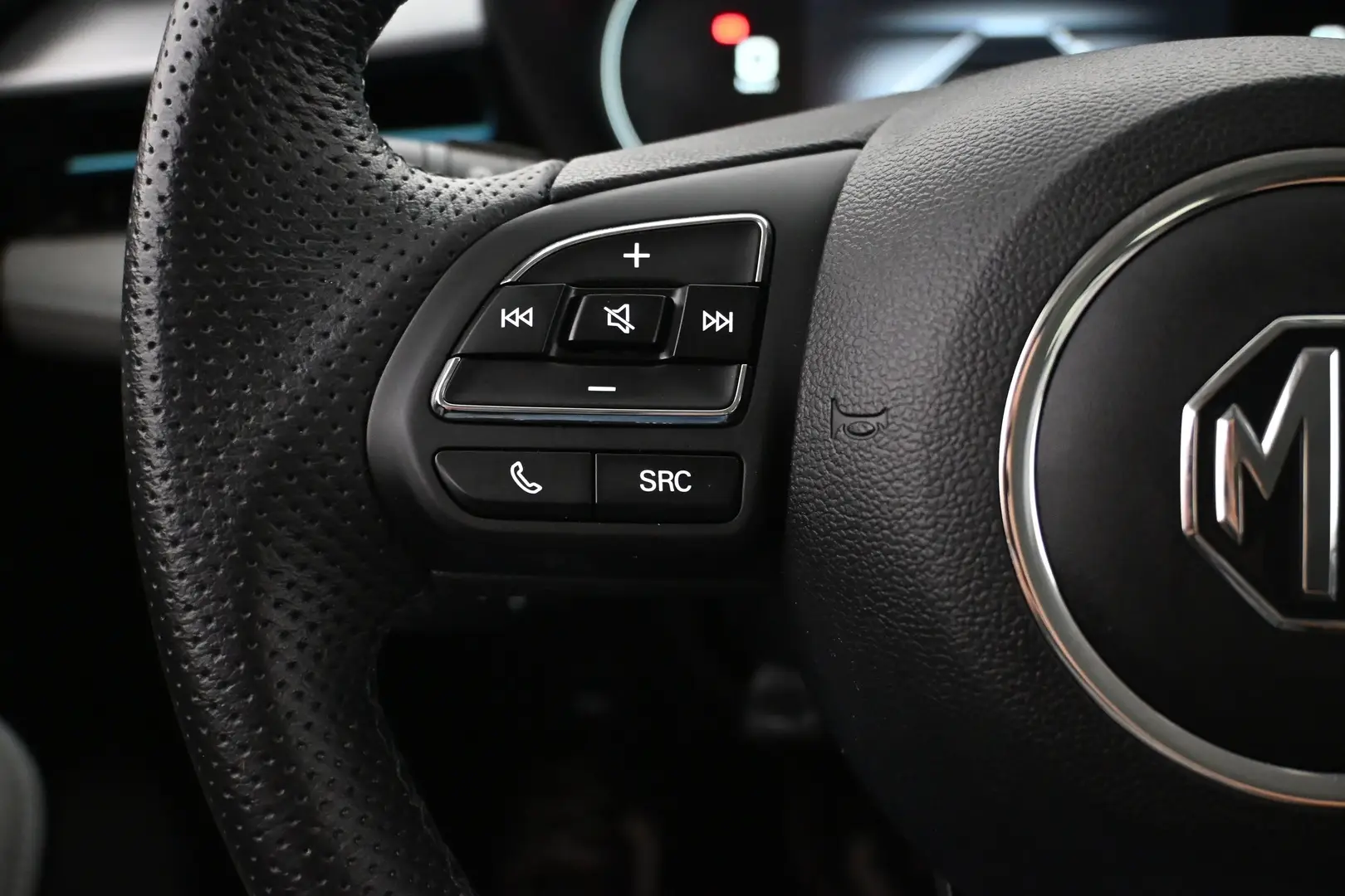 Car Image - KPYKQeoxSD4m4BOpxpijj