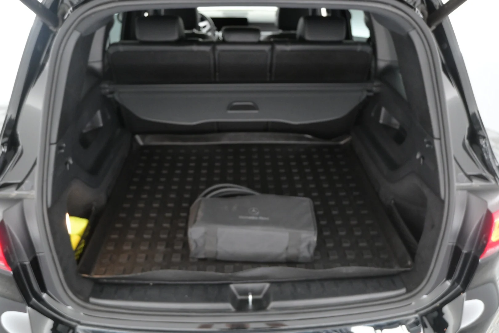 Car Image - 18CPAx3excHw56xBJOppj7