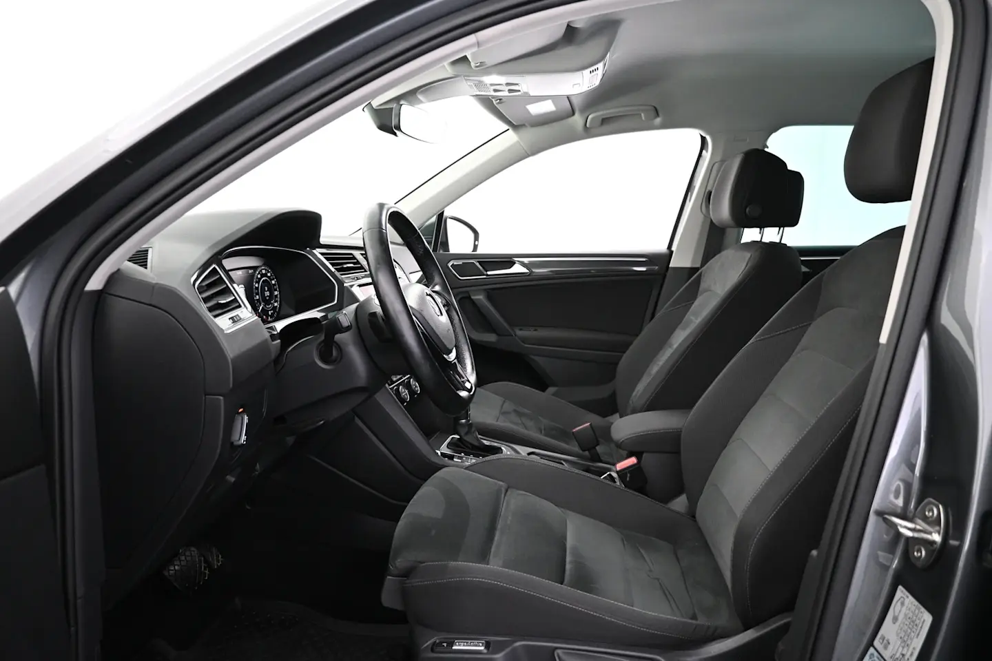 Car Image - 2KMQFqKwyYUjafbbSJrk1e